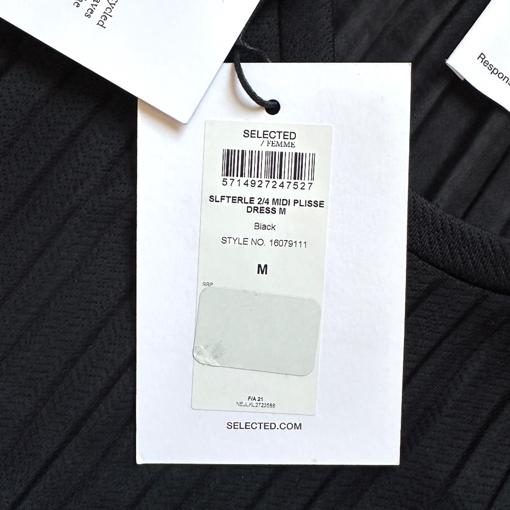 Selected Femme plisse midi dress - Picture 12 of 15